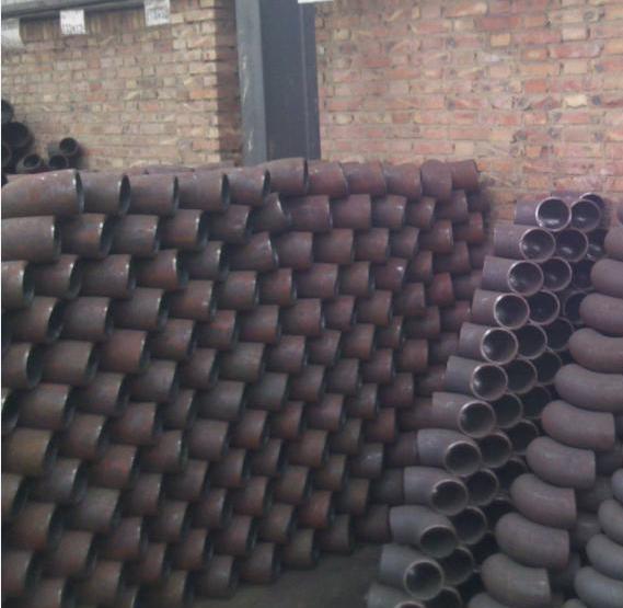 産品名稱：推制彎頭
